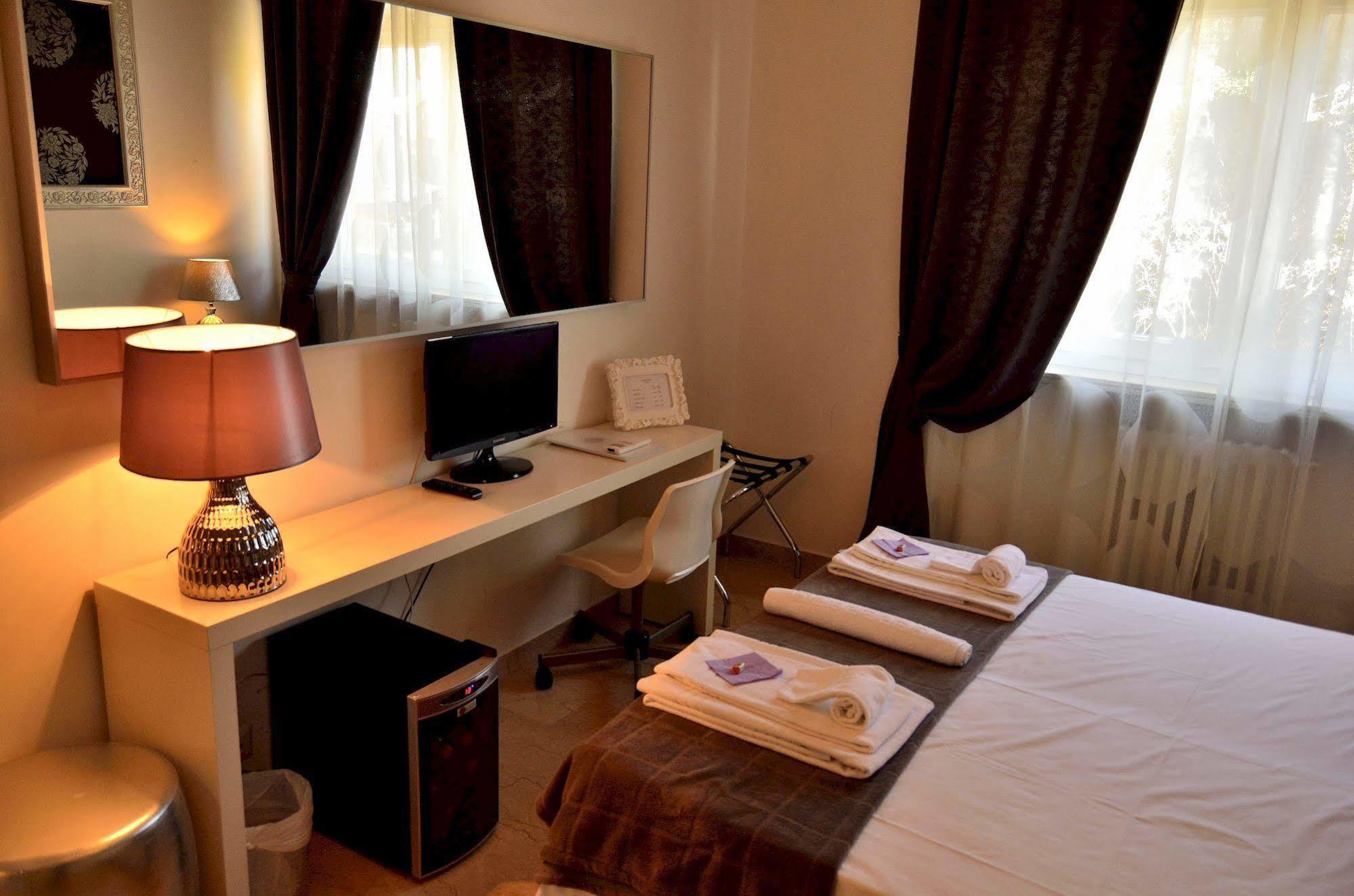 Rome&Suites Extérieur photo